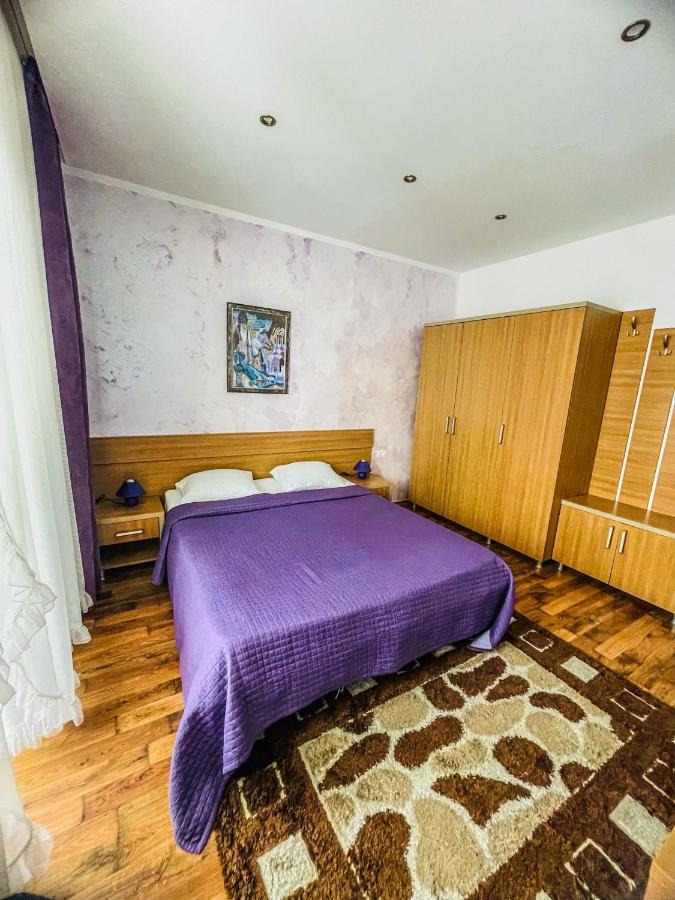 Vila Orange Hotel นาโวดาริ ภายนอก รูปภาพ