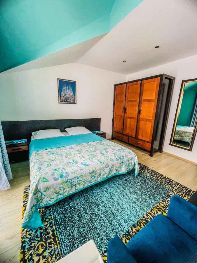 Vila Orange Hotel นาโวดาริ ภายนอก รูปภาพ