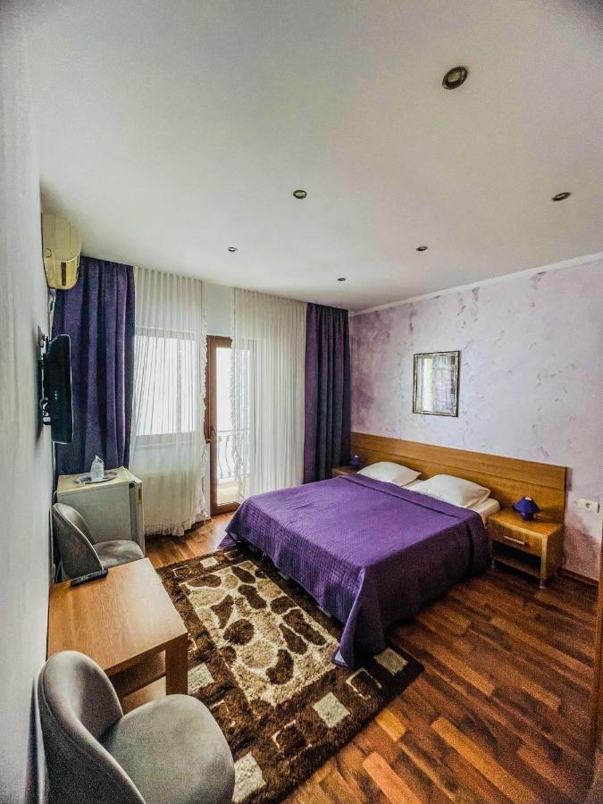 Vila Orange Hotel นาโวดาริ ภายนอก รูปภาพ